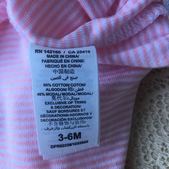 🆕👶🏻 Splendid pink ruffled baby romper - Picture 5 of 5